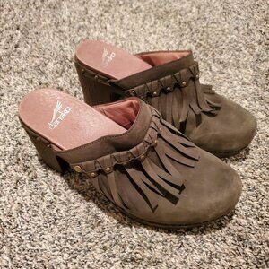 NWOB Dansko Deni Fringe Suede Olive Green Clog 38/7.5-8